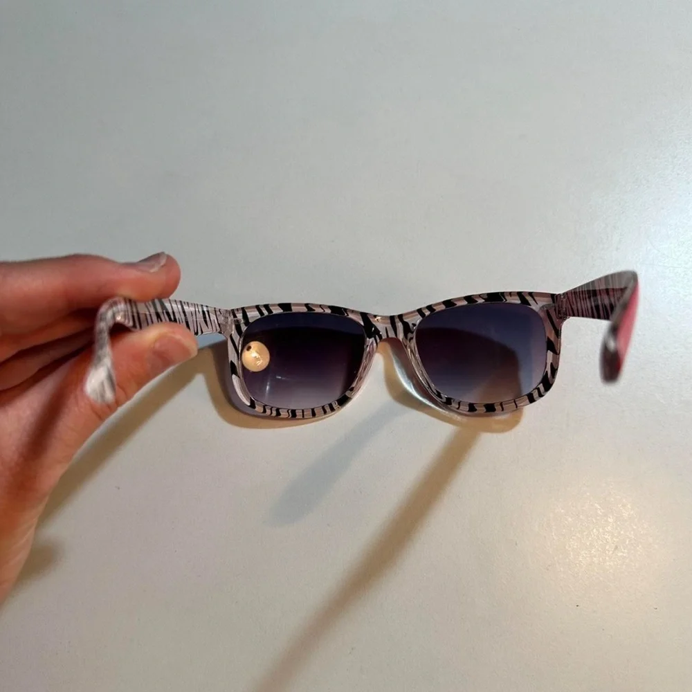 Pink and zebra undertone dot kids’ wayfarer sunglasses!
